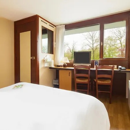 Nancy Sud Renovees Hotell