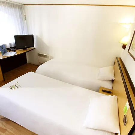 Nancy Sud Renovees Hotell 3*