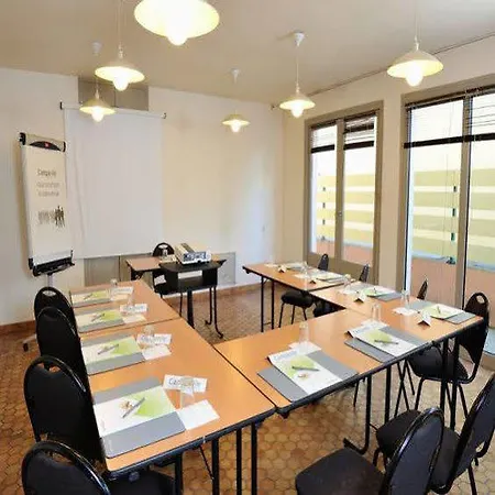 Nancy Sud Renovees Hotell