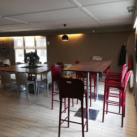 Nancy Sud Renovees Hotell 3*