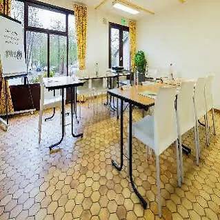 Nancy Sud Renovees Hotel